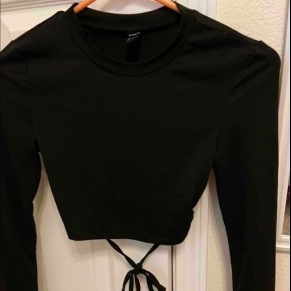 Backless top - Picture 2 of 2